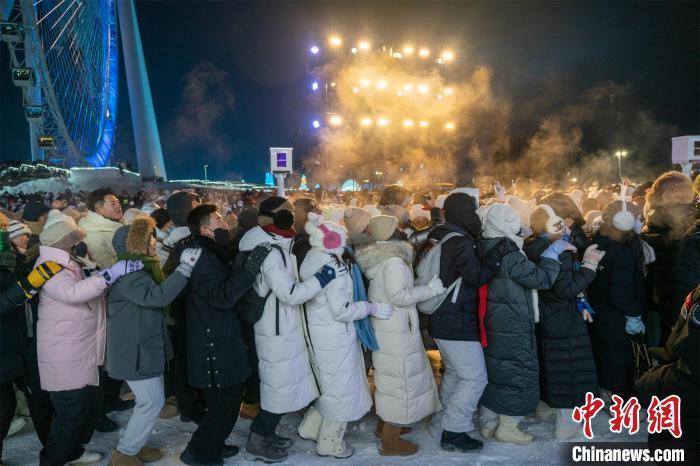 冰雪旅游预订热潮蓄势待发，哈尔滨能否延续出圈热度？