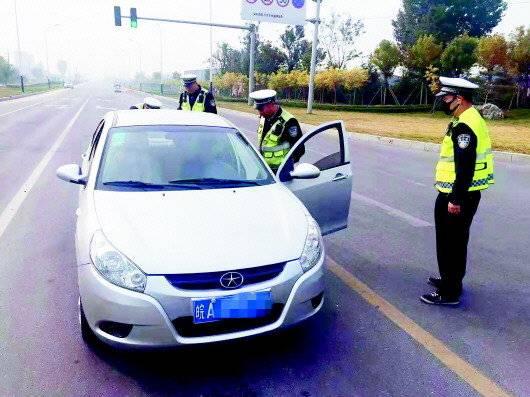 无证就敢开车？不，我已经考了科目一